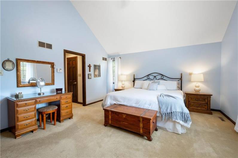 Spacious owners bedroom with vaulted ceiling!
