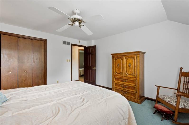 Additional bedroom