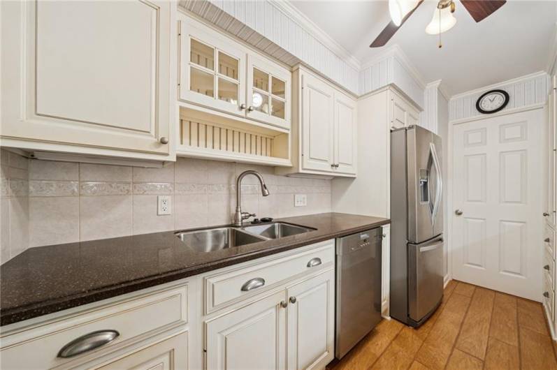 53 Highland Rd, Bethel Park, PA 15102, 3 Bedrooms Bedrooms, 10 Rooms Rooms,3 BathroomsBathrooms,Residential,For Sale,Highland Rd,1710436