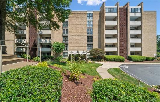 ActiveResidential 53 Highland Rd, Bethel Park, PA 15102, 3 Bedrooms Bedrooms, 10 Rooms Rooms,3 BathroomsBathrooms,Residential,For Sale,Highland Rd,1710436
