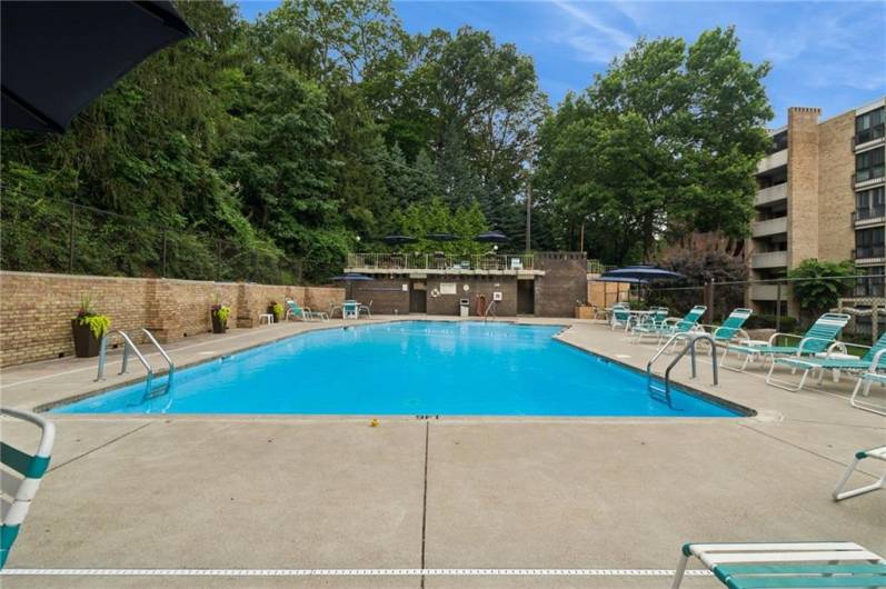 53 Highland Rd, Bethel Park, PA 15102, 3 Bedrooms Bedrooms, 10 Rooms Rooms,3 BathroomsBathrooms,Residential,For Sale,Highland Rd,1710436
