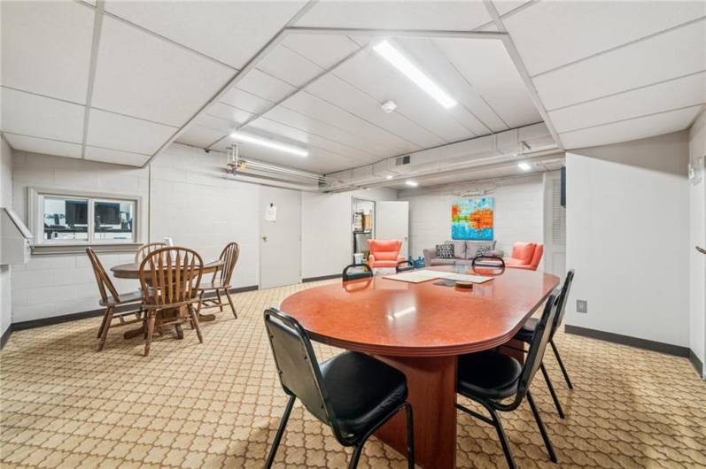 53 Highland Rd, Bethel Park, PA 15102, 3 Bedrooms Bedrooms, 10 Rooms Rooms,3 BathroomsBathrooms,Residential,For Sale,Highland Rd,1710436