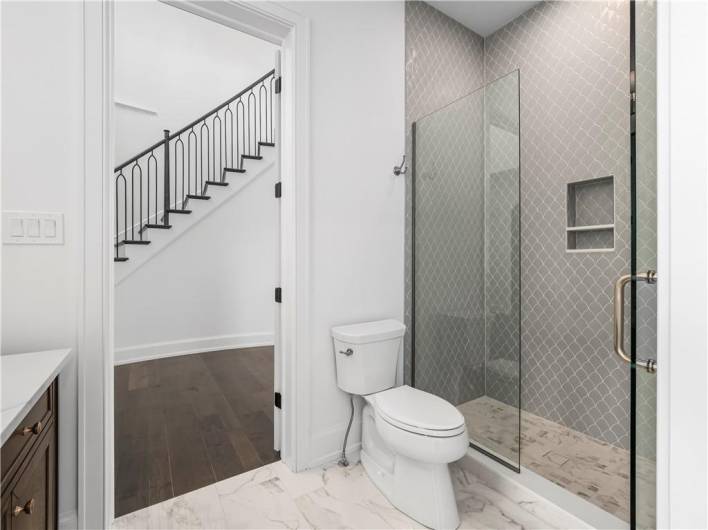 guest bath 3