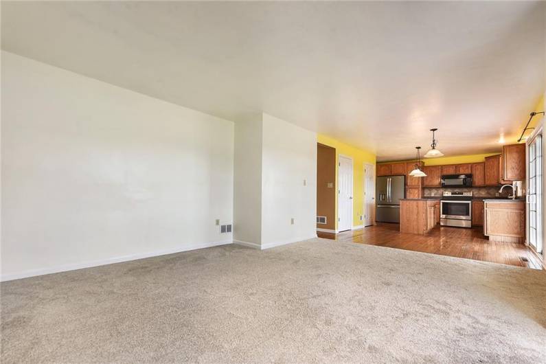 538 Bluegrass Dr, Canonsburg, PA 15317, 4 Bedrooms Bedrooms, 10 Rooms Rooms,2.1 BathroomsBathrooms,Residential,For Sale,Bluegrass Dr,1711126