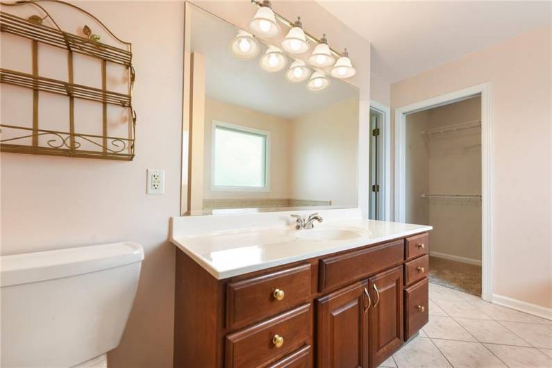 538 Bluegrass Dr, Canonsburg, PA 15317, 4 Bedrooms Bedrooms, 10 Rooms Rooms,2.1 BathroomsBathrooms,Residential,For Sale,Bluegrass Dr,1711126
