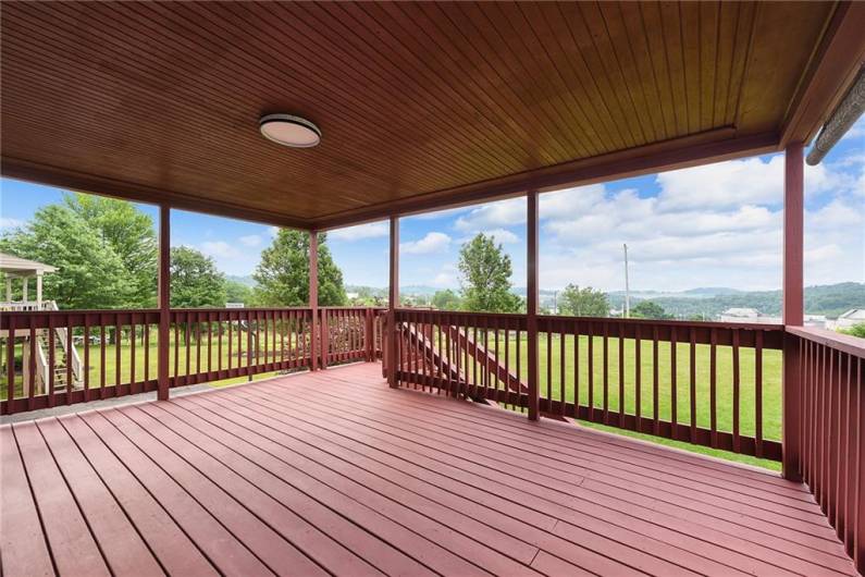 538 Bluegrass Dr, Canonsburg, PA 15317, 4 Bedrooms Bedrooms, 10 Rooms Rooms,2.1 BathroomsBathrooms,Residential,For Sale,Bluegrass Dr,1711126