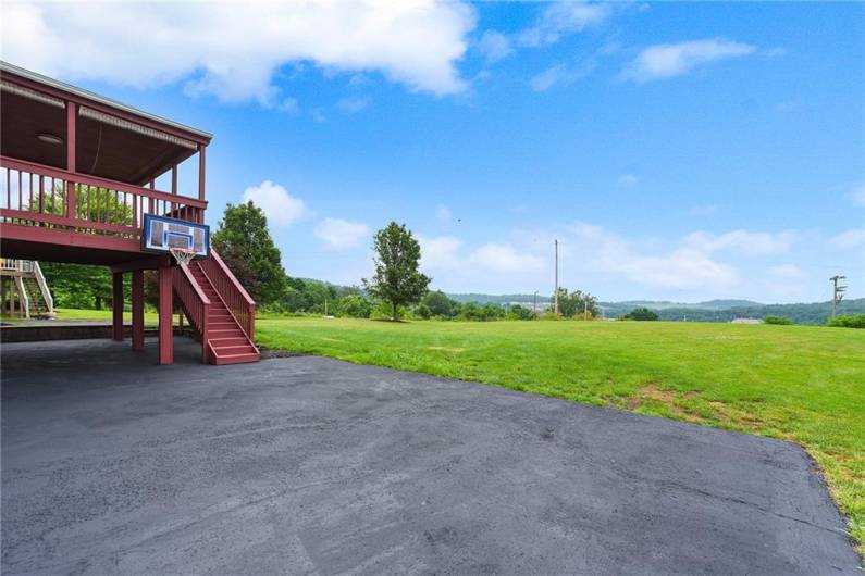 538 Bluegrass Dr, Canonsburg, PA 15317, 4 Bedrooms Bedrooms, 10 Rooms Rooms,2.1 BathroomsBathrooms,Residential,For Sale,Bluegrass Dr,1711126