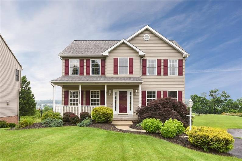 538 Bluegrass Dr, Canonsburg, PA 15317, 4 Bedrooms Bedrooms, 10 Rooms Rooms,2.1 BathroomsBathrooms,Residential,For Sale,Bluegrass Dr,1711126