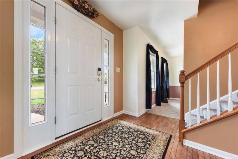 538 Bluegrass Dr, Canonsburg, PA 15317, 4 Bedrooms Bedrooms, 10 Rooms Rooms,2.1 BathroomsBathrooms,Residential,For Sale,Bluegrass Dr,1711126