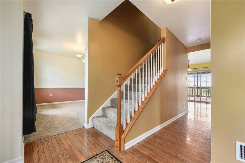 538 Bluegrass Dr, Canonsburg, PA 15317, 4 Bedrooms Bedrooms, 10 Rooms Rooms,2.1 BathroomsBathrooms,Residential,For Sale,Bluegrass Dr,1711126