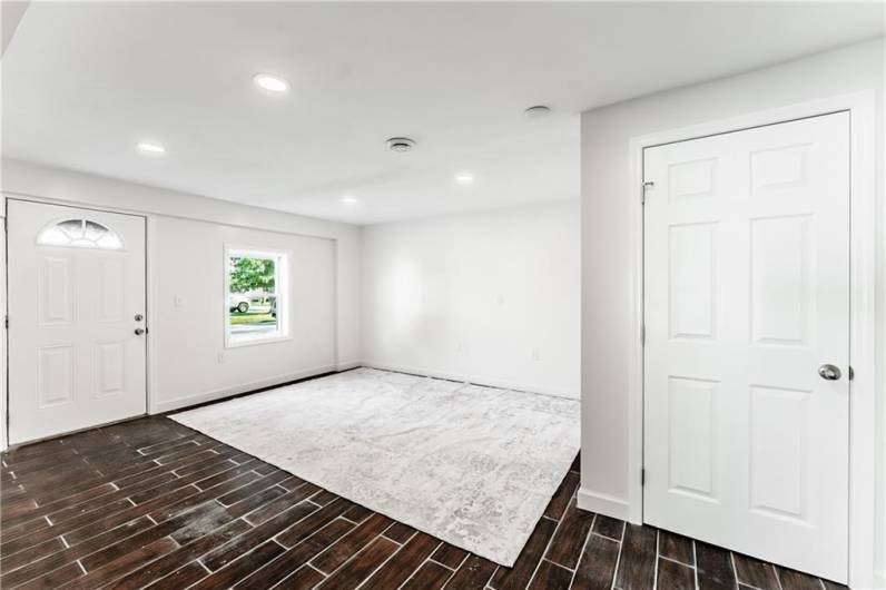 527 South Market Street, 15320, PA 15320, 3 Bedrooms Bedrooms, ,2.2 BathroomsBathrooms,Residential,For Sale,South Market Street,0,1711177
