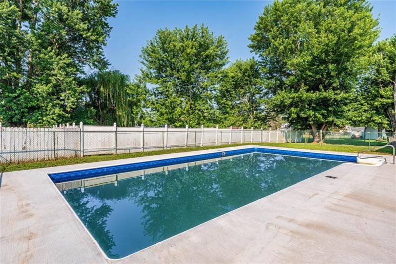 527 South Market Street, 15320, PA 15320, 3 Bedrooms Bedrooms, ,2.2 BathroomsBathrooms,Residential,For Sale,South Market Street,0,1711177