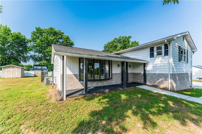 527 South Market Street, 15320, PA 15320, 3 Bedrooms Bedrooms, ,2.2 BathroomsBathrooms,Residential,For Sale,South Market Street,0,1711177