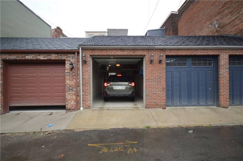 detached one car garage