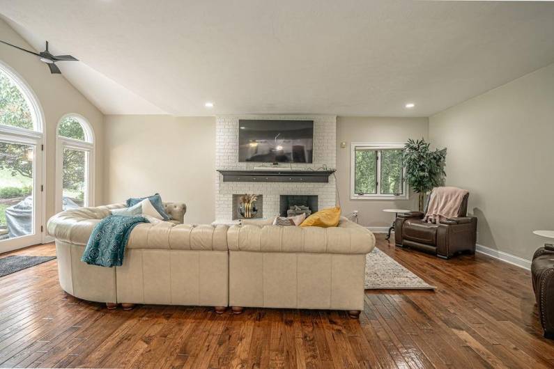 117 Cidar Ln, Canonsburg, PA 15317, 4 Bedrooms Bedrooms, 12 Rooms Rooms,6 BathroomsBathrooms,Residential,For Sale,Cidar Ln,1711045