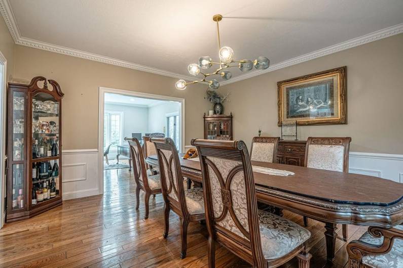 117 Cidar Ln, Canonsburg, PA 15317, 4 Bedrooms Bedrooms, 12 Rooms Rooms,6 BathroomsBathrooms,Residential,For Sale,Cidar Ln,1711045