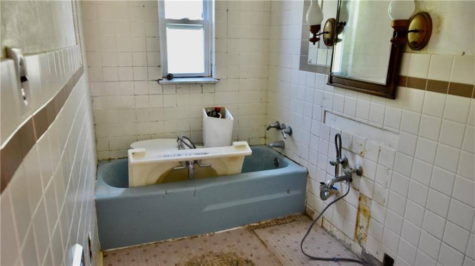 4342 Overhill St, Bethel Park, PA 15102, 3 Bedrooms Bedrooms, ,3 BathroomsBathrooms,Residential,For Sale,Overhill St,0,1711248