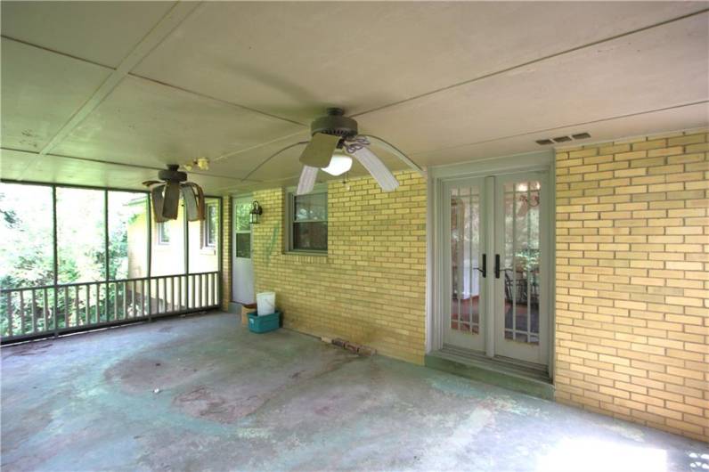 Awesome Screen in Porch!