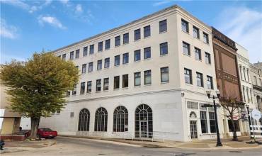 19 Washington St, New Castle, PA 16101, ,0.2 BathroomBathrooms,Lease,For Sale,Washington St,1711384
