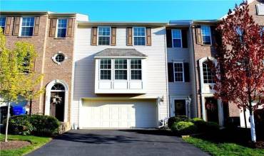 305 Broadstone Dr, Mars, PA 16046, 3 Bedrooms Bedrooms, ,2.1 BathroomsBathrooms,Lease,For Sale,Broadstone Dr,1711386