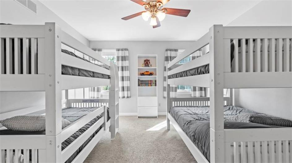 108 Trenton Cir, Mcmurray, PA 15317, 4 Bedrooms Bedrooms, 12 Rooms Rooms,4.1 BathroomsBathrooms,Residential,For Sale,Trenton Cir,0,1711363
