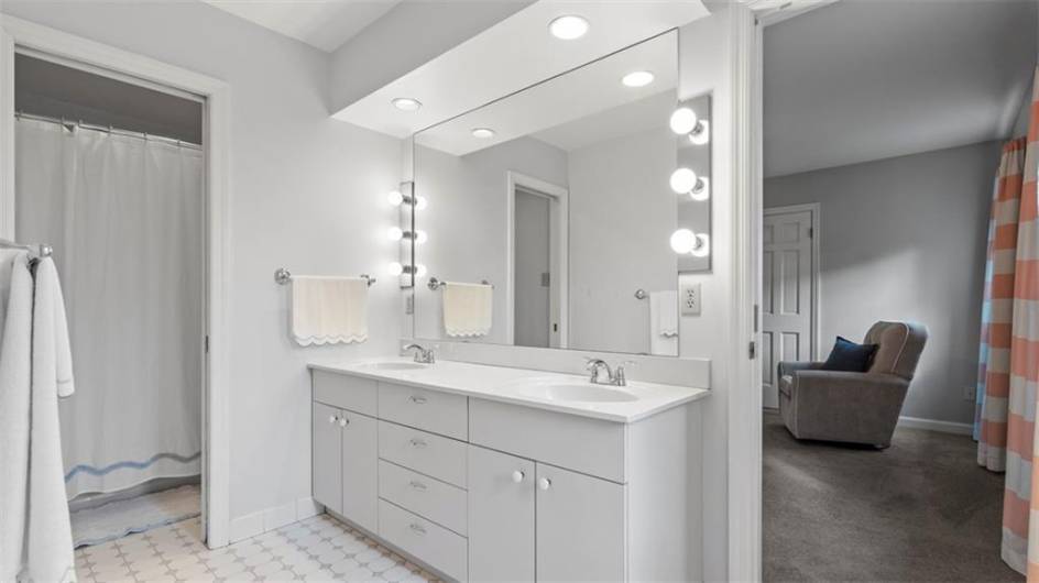 Jack and jill bathroom
