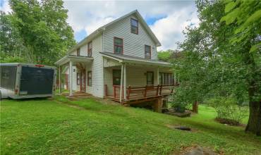 405 Cornetti Rd, Fenelton, PA 16034, 3 Bedrooms Bedrooms, ,2.1 BathroomsBathrooms,Residential,For Sale,Cornetti Rd,1711469