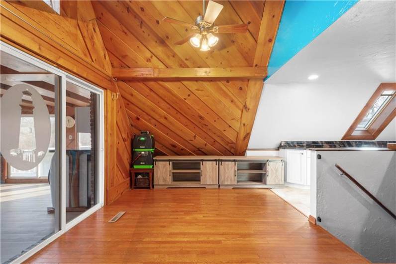 300 Lakeside Drive North, Canonsburg, PA 15317, 4 Bedrooms Bedrooms, 9 Rooms Rooms,3 BathroomsBathrooms,Residential,For Sale,Lakeside Drive North,1683572