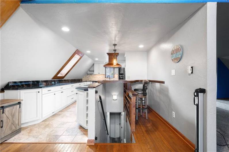 300 Lakeside Drive North, Canonsburg, PA 15317, 4 Bedrooms Bedrooms, 9 Rooms Rooms,3 BathroomsBathrooms,Residential,For Sale,Lakeside Drive North,1683572