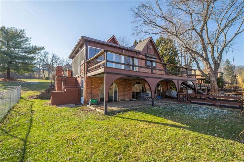 300 Lakeside Drive North, Canonsburg, PA 15317, 4 Bedrooms Bedrooms, 9 Rooms Rooms,3 BathroomsBathrooms,Residential,For Sale,Lakeside Drive North,1683572