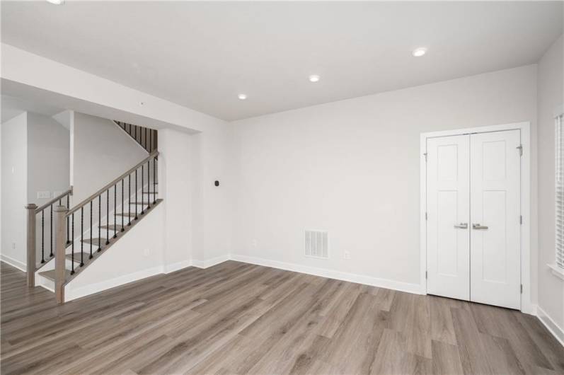 504 Nolan Circle, Cranberry Township, PA 16066, 3 Bedrooms Bedrooms, 9 Rooms Rooms,2.1 BathroomsBathrooms,Residential,For Sale,Nolan Circle,0,1710822