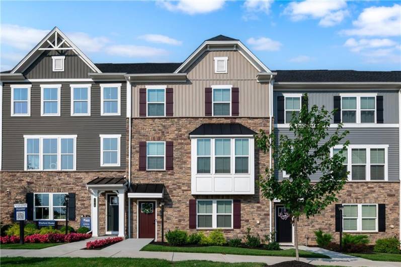 504 Nolan Circle, Cranberry Township, PA 16066, 3 Bedrooms Bedrooms, 9 Rooms Rooms,2.1 BathroomsBathrooms,Residential,For Sale,Nolan Circle,0,1710822