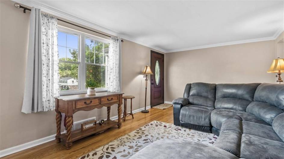341 MCMURRAY RD, McMurray, PA 15317, 3 Bedrooms Bedrooms, 9 Rooms Rooms,3 BathroomsBathrooms,Residential,For Sale,MCMURRAY RD,0,1711205