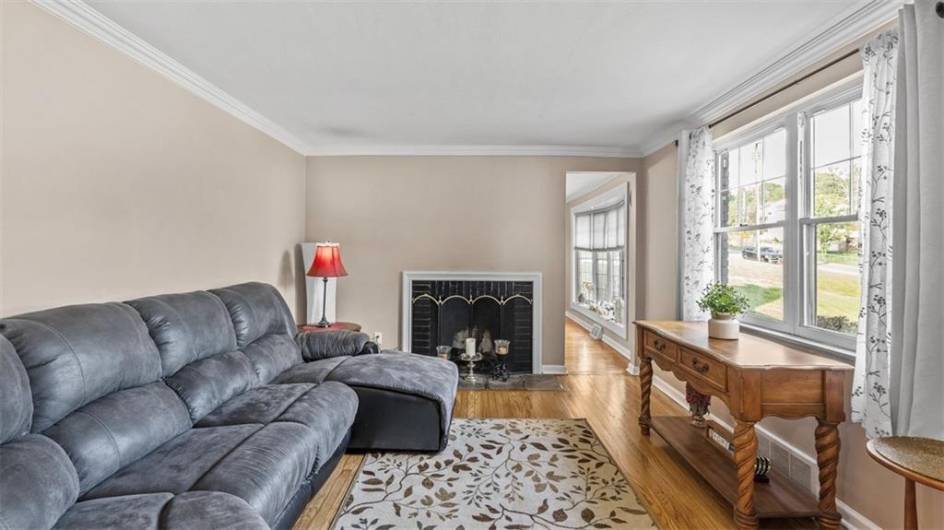 341 MCMURRAY RD, McMurray, PA 15317, 3 Bedrooms Bedrooms, 9 Rooms Rooms,3 BathroomsBathrooms,Residential,For Sale,MCMURRAY RD,0,1711205