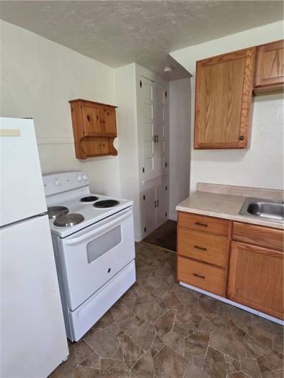 24 Birch Way, Canonsburg, PA 15317, 2 Bedrooms Bedrooms, ,2 BathroomsBathrooms,Lease,For Sale,Birch Way,1711483