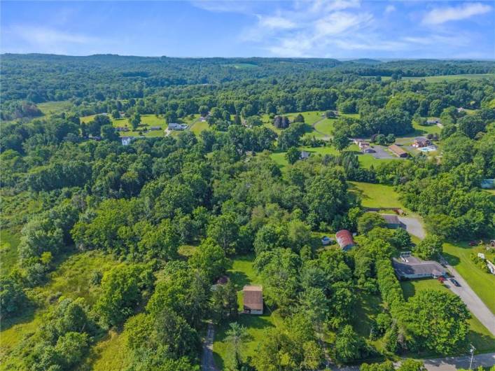 32 Spring Hill Ln, New Castle, PA 16101, 3 Bedrooms Bedrooms, 8 Rooms Rooms,2 BathroomsBathrooms,Residential,For Sale,Spring Hill Ln,1711521