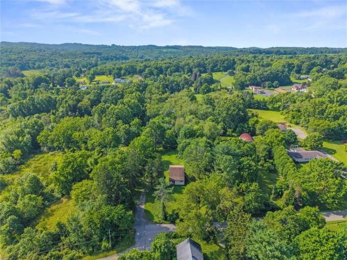 32 Spring Hill Ln, New Castle, PA 16101, 3 Bedrooms Bedrooms, 8 Rooms Rooms,2 BathroomsBathrooms,Residential,For Sale,Spring Hill Ln,1711521