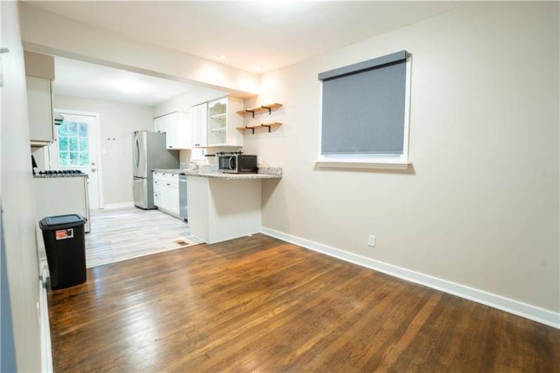 130 6th Ave, Pittsburgh, PA 15229, 3 Bedrooms Bedrooms, 7 Rooms Rooms,2 BathroomsBathrooms,Residential,For Sale,6th Ave,0,1711523