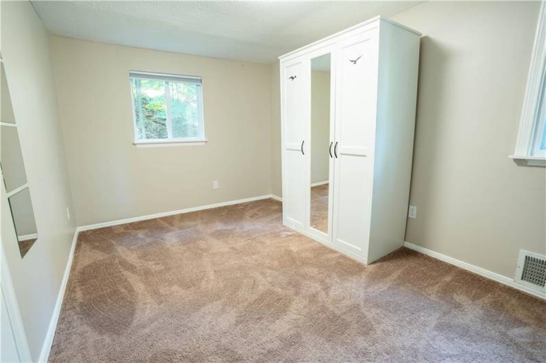 130 6th Ave, Pittsburgh, PA 15229, 3 Bedrooms Bedrooms, 7 Rooms Rooms,2 BathroomsBathrooms,Residential,For Sale,6th Ave,0,1711523