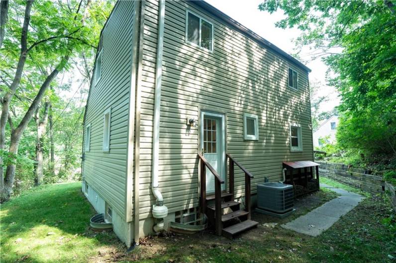 130 6th Ave, Pittsburgh, PA 15229, 3 Bedrooms Bedrooms, 7 Rooms Rooms,2 BathroomsBathrooms,Residential,For Sale,6th Ave,0,1711523