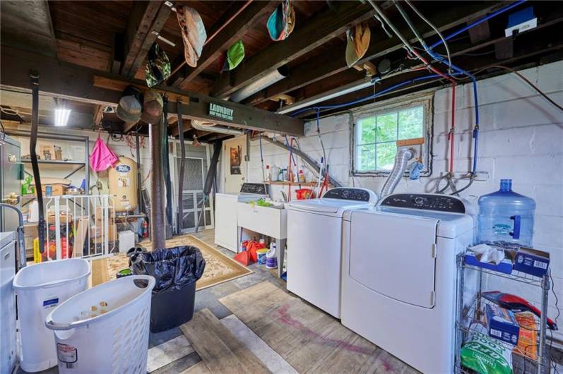439 Fort Cherry Rd, Mc Donald, PA 15057, 3 Bedrooms Bedrooms, ,1 BathroomBathrooms,Residential,For Sale,Fort Cherry Rd,1711528