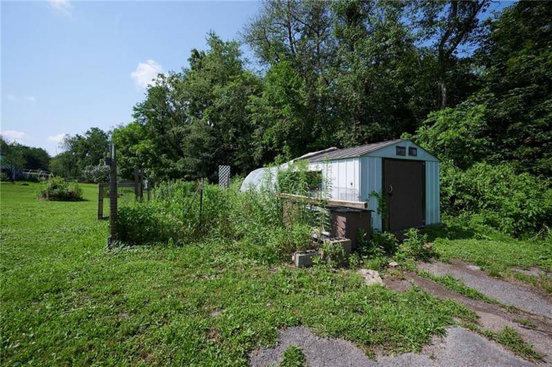439 Fort Cherry Rd, Mc Donald, PA 15057, 3 Bedrooms Bedrooms, ,1 BathroomBathrooms,Residential,For Sale,Fort Cherry Rd,1711528