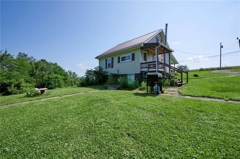 439 Fort Cherry Rd, Mc Donald, PA 15057, 3 Bedrooms Bedrooms, ,1 BathroomBathrooms,Residential,For Sale,Fort Cherry Rd,1711528