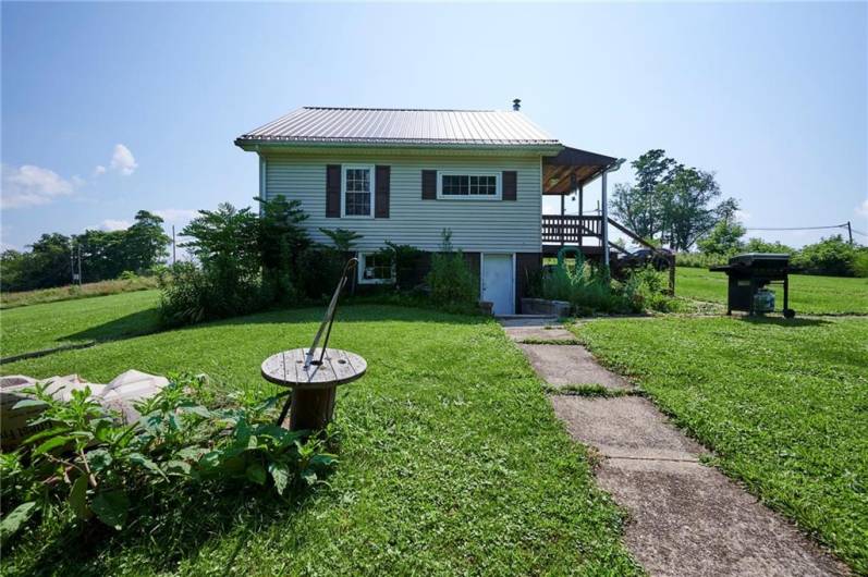 439 Fort Cherry Rd, Mc Donald, PA 15057, 3 Bedrooms Bedrooms, ,1 BathroomBathrooms,Residential,For Sale,Fort Cherry Rd,1711528