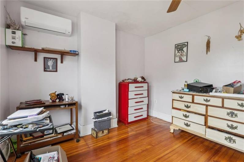 1052 Welfer St, Pittsburgh, PA 15217, 4 Bedrooms Bedrooms, ,2 BathroomsBathrooms,Residential,For Sale,Welfer St,1711563