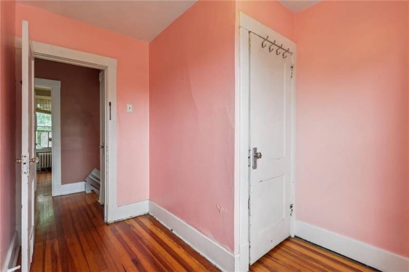 1052 Welfer St, Pittsburgh, PA 15217, 4 Bedrooms Bedrooms, ,2 BathroomsBathrooms,Residential,For Sale,Welfer St,1711563