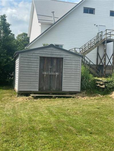 40 Lake St, Stoneboro, PA 16153, 5 Bedrooms Bedrooms, 12 Rooms Rooms,2 BathroomsBathrooms,Residential,For Sale,Lake St,1711568