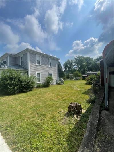 40 Lake St, Stoneboro, PA 16153, 5 Bedrooms Bedrooms, 12 Rooms Rooms,2 BathroomsBathrooms,Residential,For Sale,Lake St,1711568