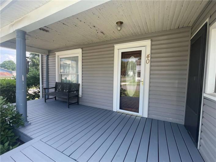 40 Lake St, Stoneboro, PA 16153, 5 Bedrooms Bedrooms, 12 Rooms Rooms,2 BathroomsBathrooms,Residential,For Sale,Lake St,1711568