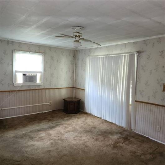 1602 National St, New Castle, PA 16101, 3 Bedrooms Bedrooms, 6 Rooms Rooms,1 BathroomBathrooms,Residential,For Sale,National St,1711577
